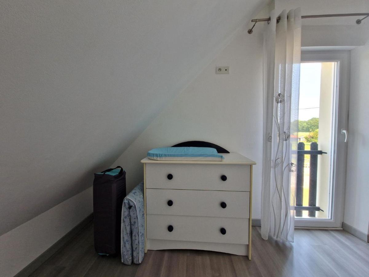 Cottage, Plevenon Екстер'єр фото